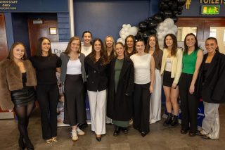 We are delighted to welcome @kildarelgfa to Naas Racecourse today for their first raceday fundraiser with us! 🐎

Even more fitting that it takes place on International Women’s Day - a brilliant occasion to celebrate women in sport 🖤🤍

#internationalwomensday #NaasRC #NurseryofChampions